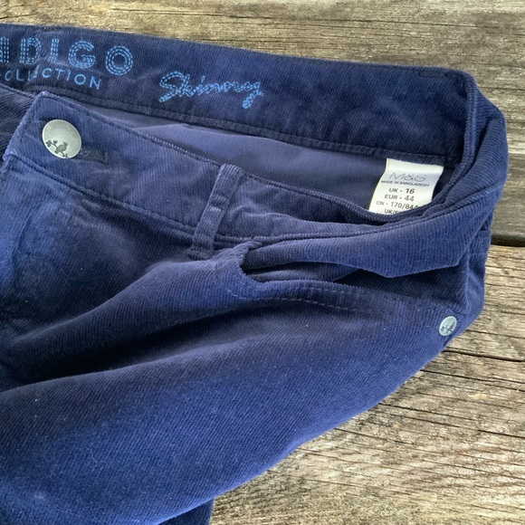 Marks And Spencer Midnight Blue Soft Cord Jeans Size 14 ( Uk 16 ) as new Rare - Picture 2 of 4